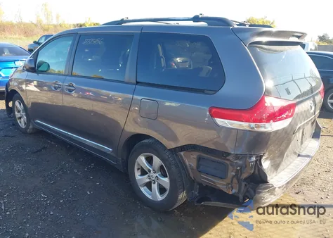 2011 Toyota Sienna Le V6 из США, поврежденный, VIN 5TDKK3DC3BS149110